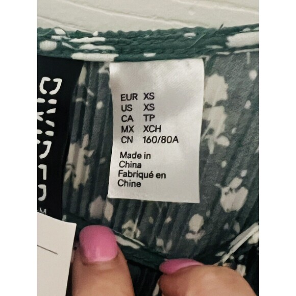 Divided By H&M Womens A Line Dress Green Floral Tired Layer Keyhole XS New - Picture 7 of 11